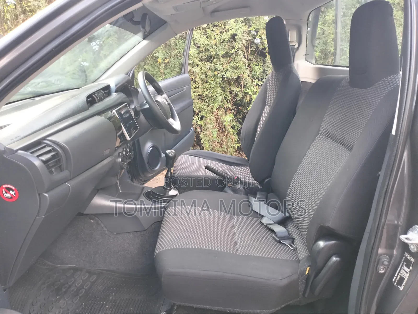 Toyota Hilux 2019 Gray