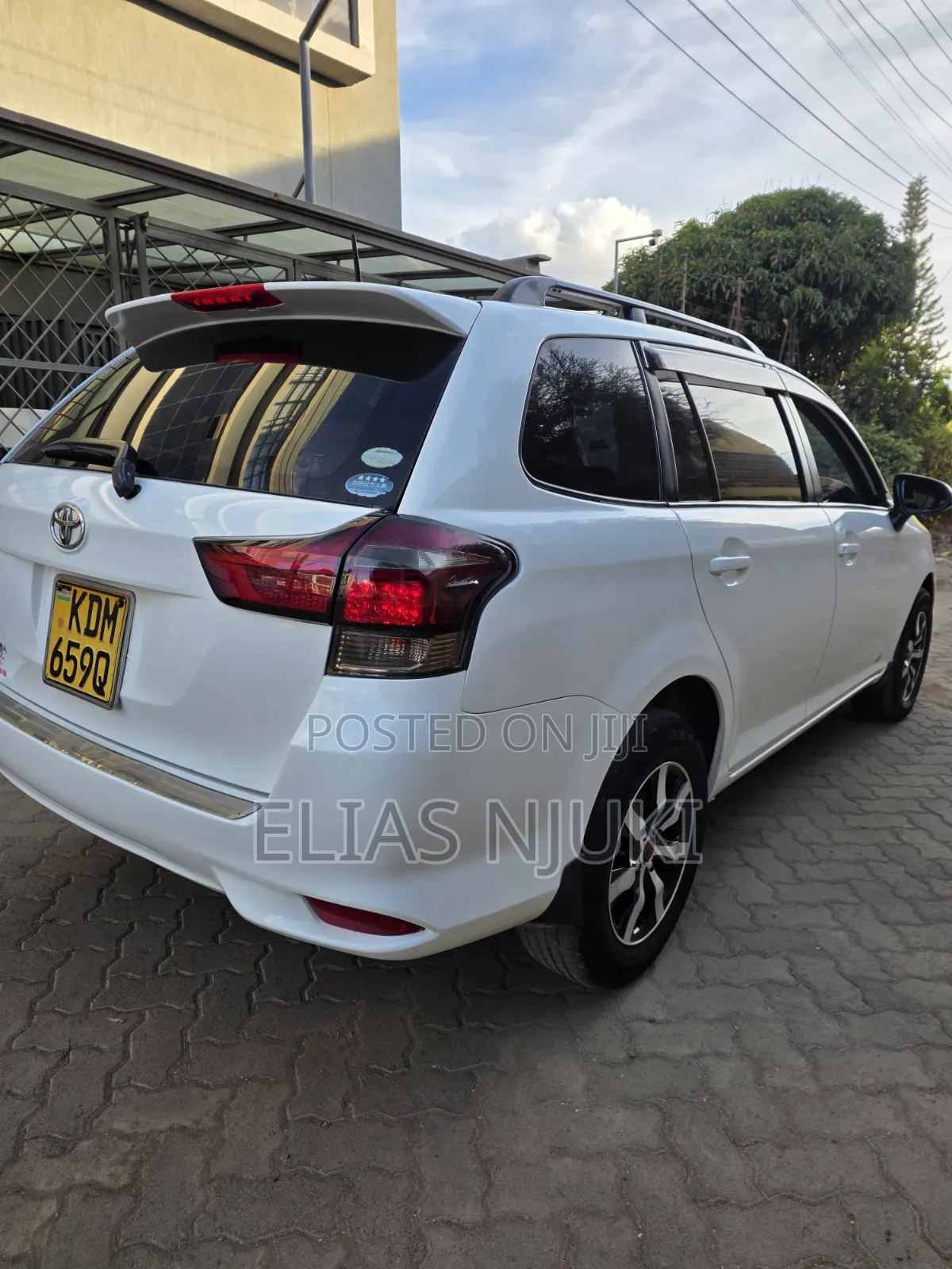 Toyota Corolla Fielder 2016 Pearl