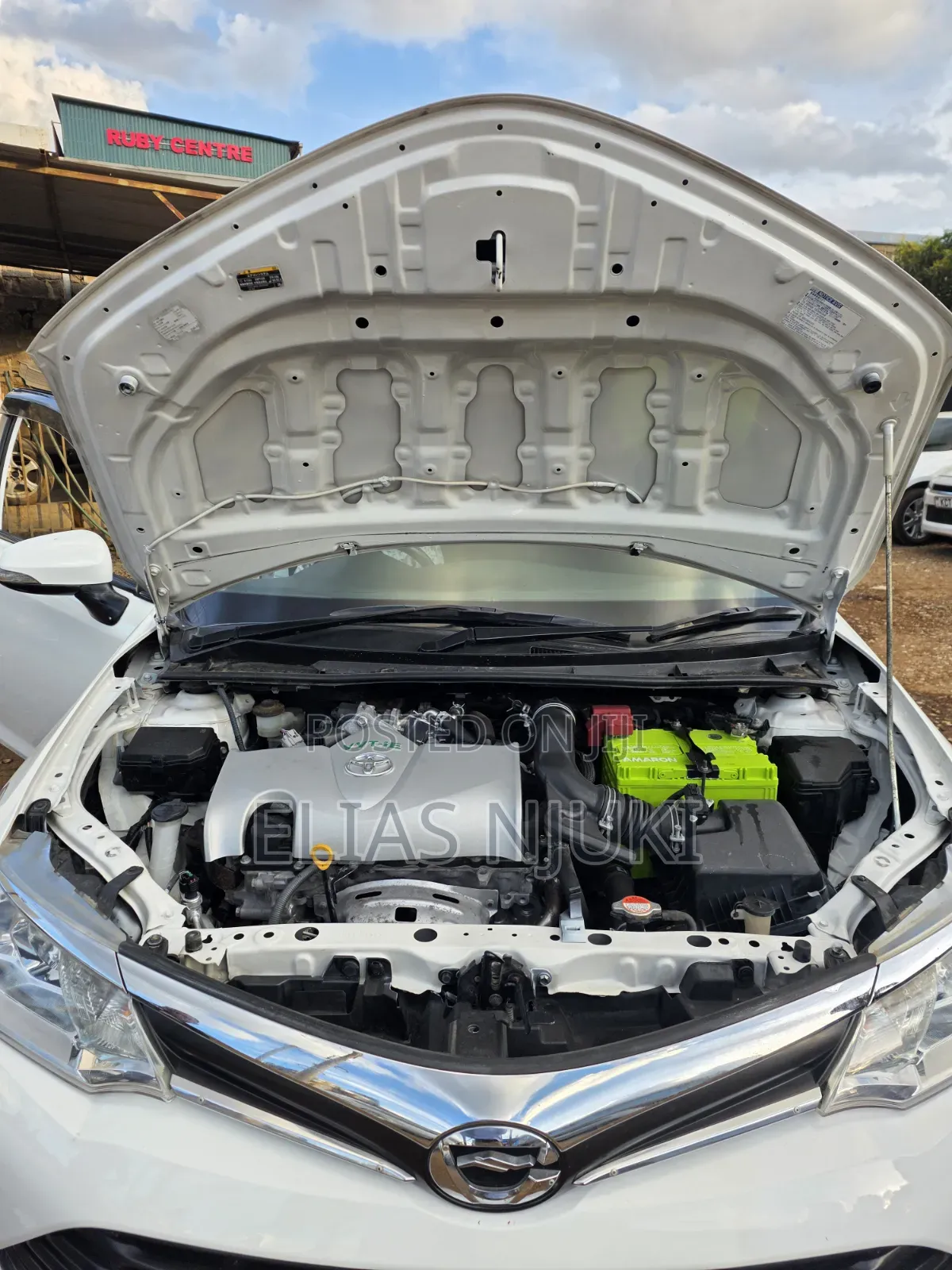 Toyota Corolla Fielder 2016 Pearl
