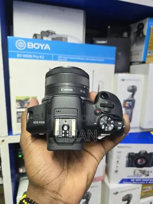 Canon R100
