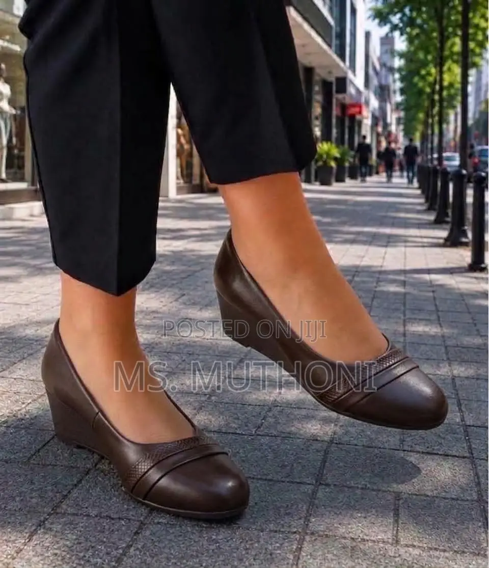 Comfortable Low Closed Wedges Size 37-43