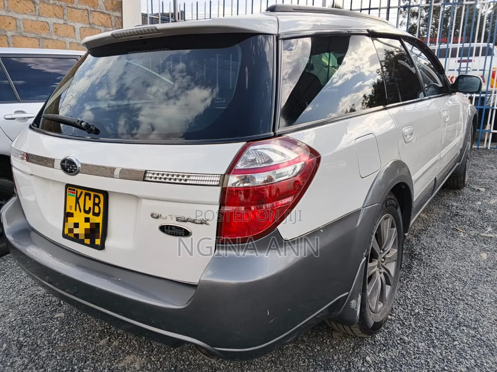 Subaru Outback 2007 White