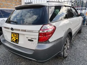 Subaru Outback 2007 White