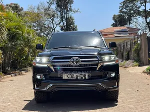 Toyota Land Cruiser 4.6 V8 ZX 2011 Black