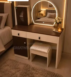 Unique Design Modern Vanity Makeup Table Set