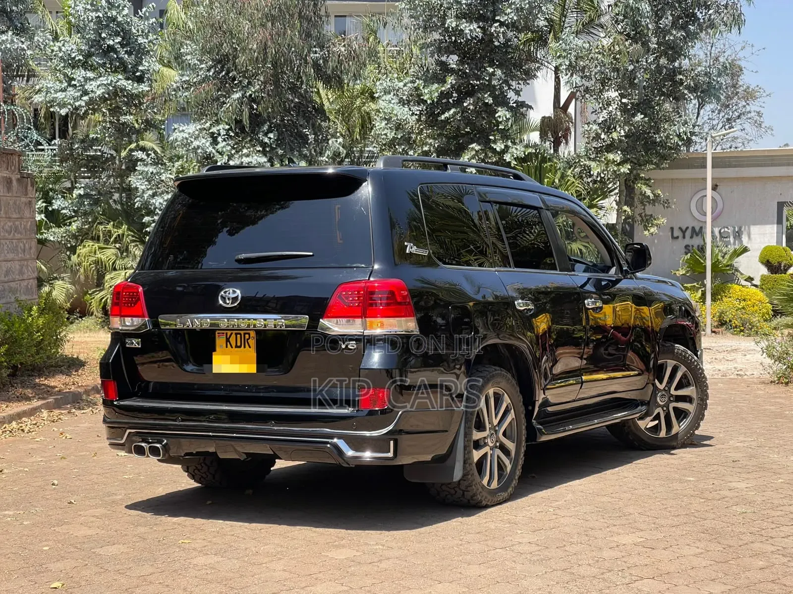 Toyota Land Cruiser 4.6 V8 ZX 2011 Black