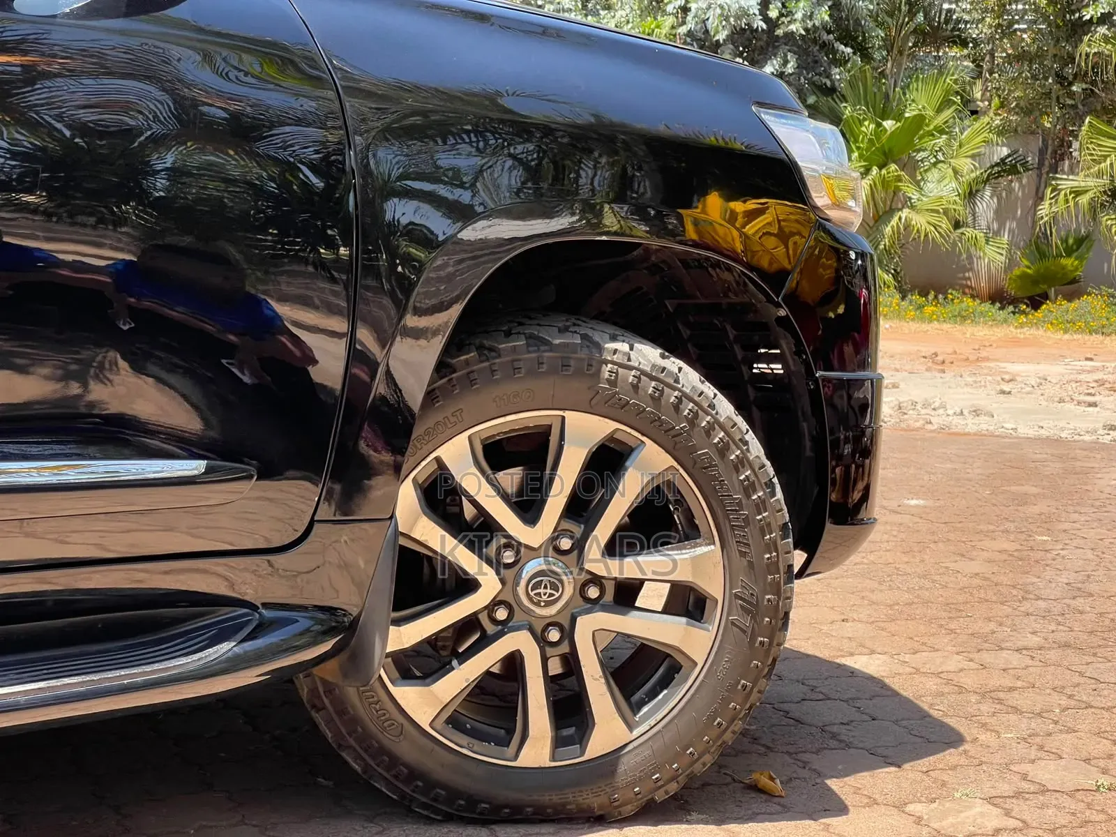 Toyota Land Cruiser 4.6 V8 ZX 2011 Black