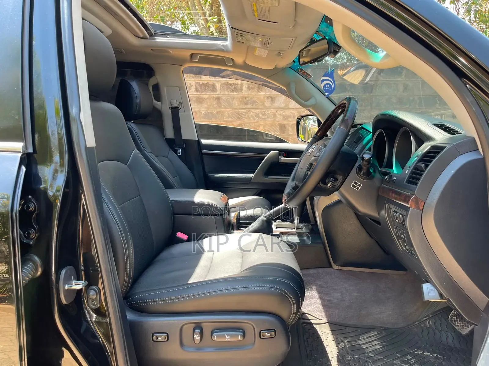 Toyota Land Cruiser 4.6 V8 ZX 2011 Black