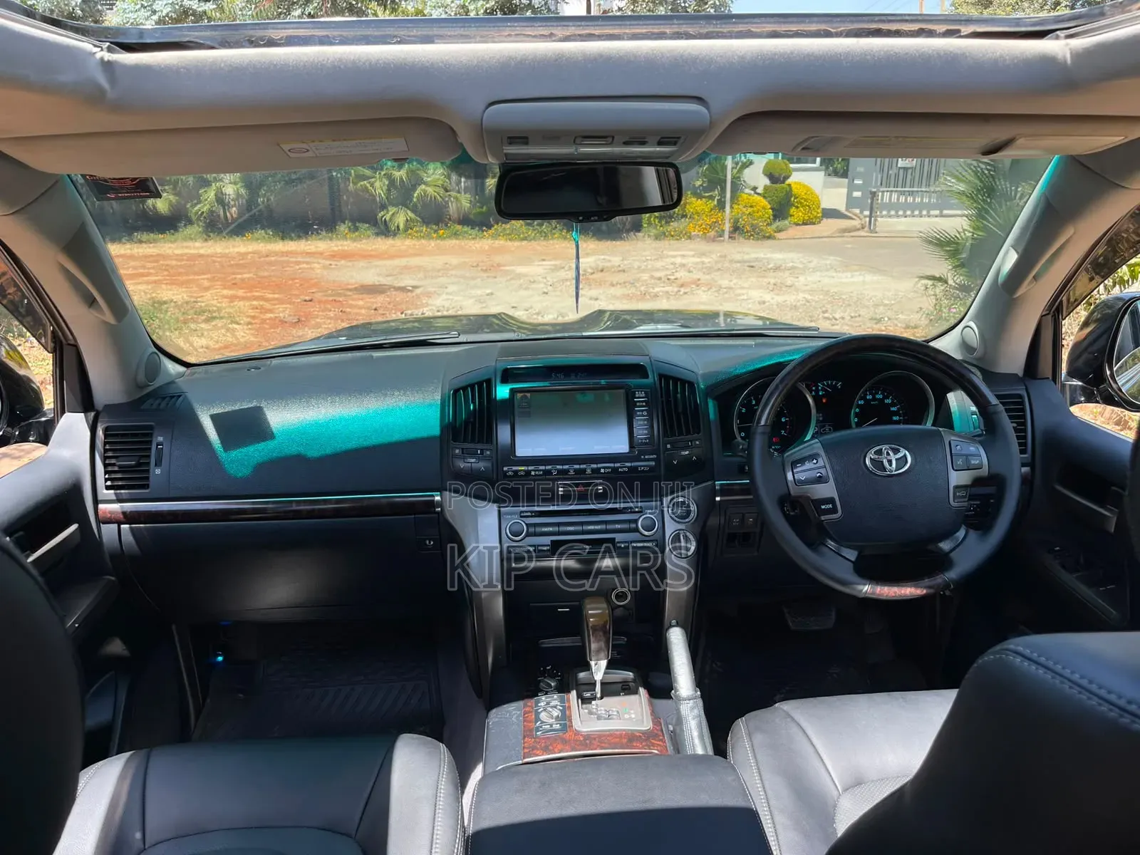 Toyota Land Cruiser 4.6 V8 ZX 2011 Black