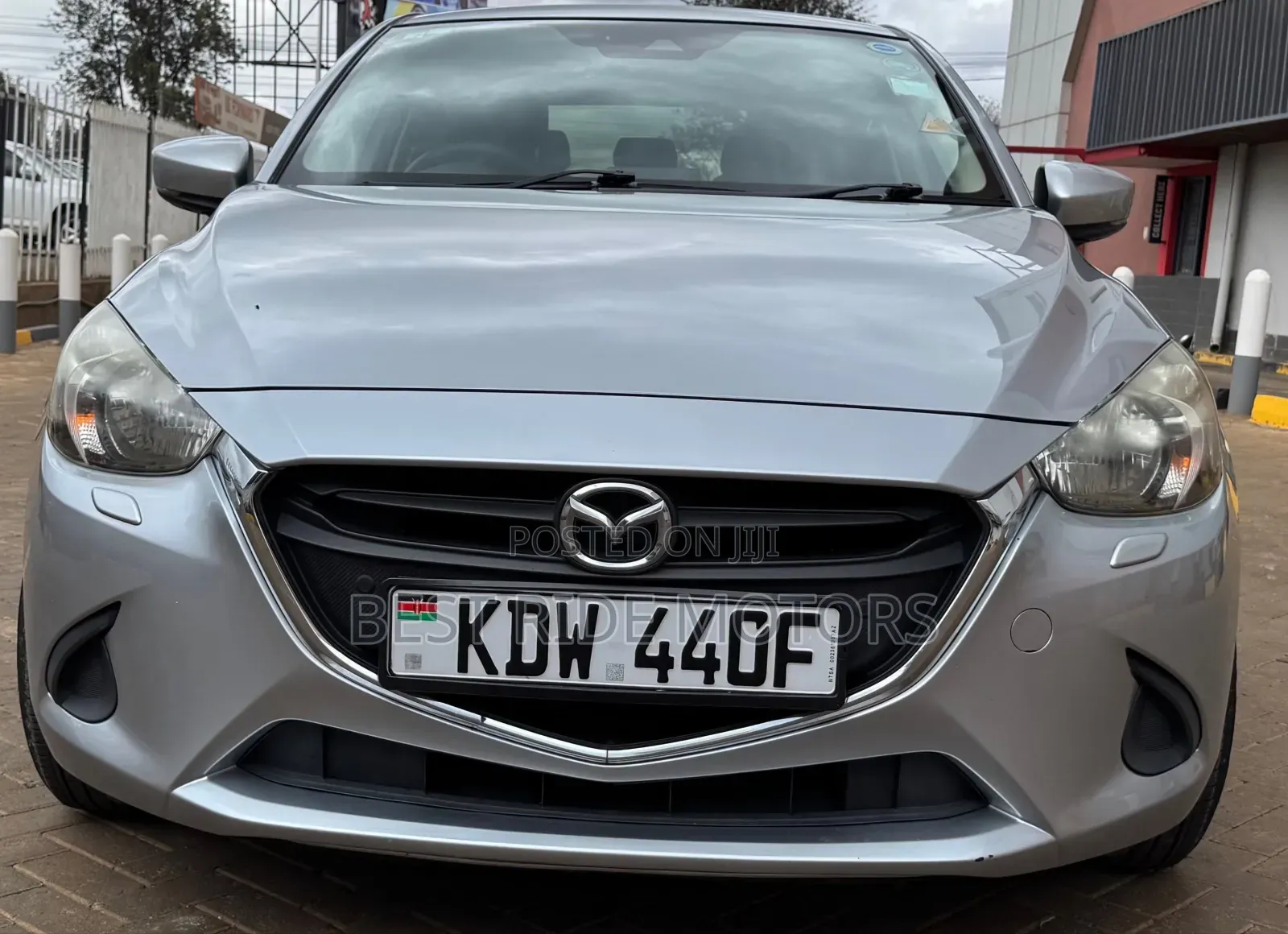 Mazda Demio 2018 Silver