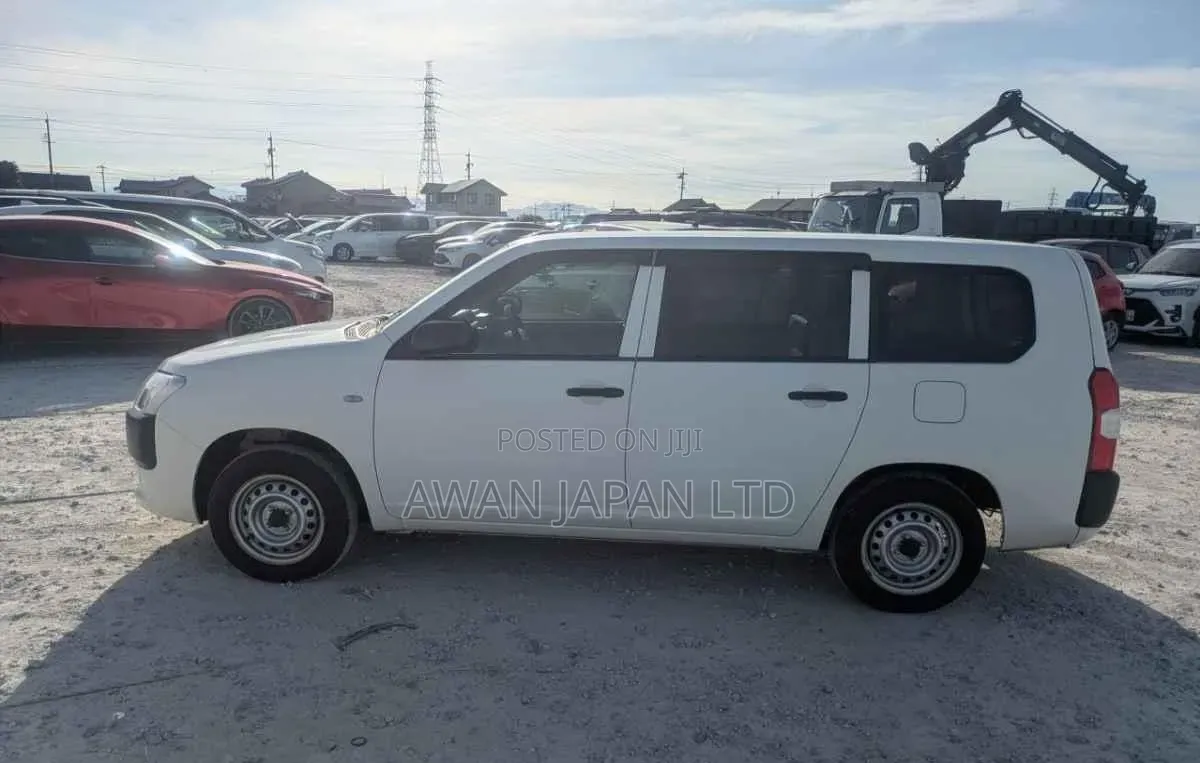 Toyota Probox 1.3 DX 2WD 2019 White