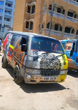 Nissan Caravan (Urvan) 2011