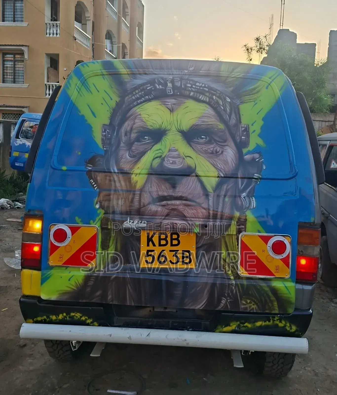 Nissan Caravan (Urvan) 2011