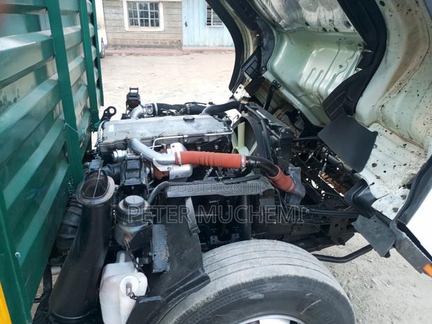 Isuzu NQR 2022 White - thumbnail 5