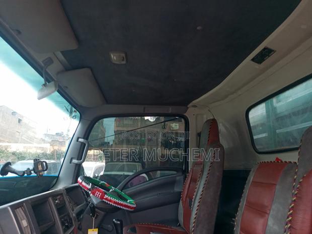 Isuzu NQR 2022 White - thumbnail 8