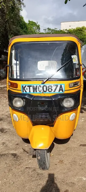 Bajaj RE 2019 Yellow