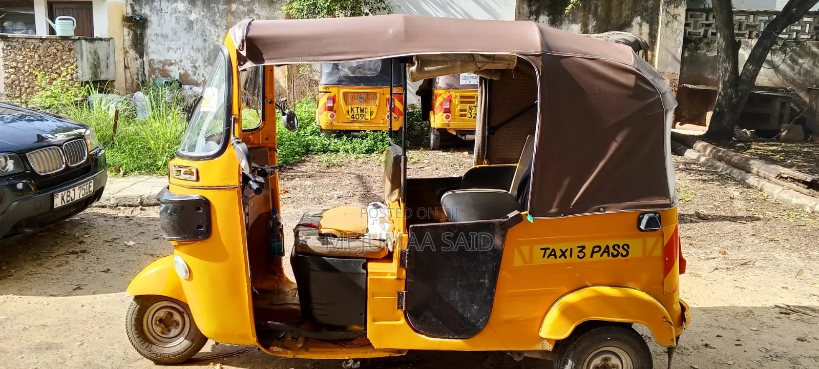 Bajaj RE 2019 Yellow