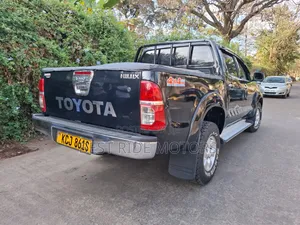 Toyota Hilux 2009 Black