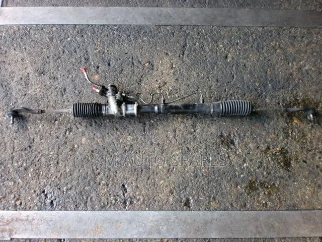 Daihatsu Charade Steering Rack.