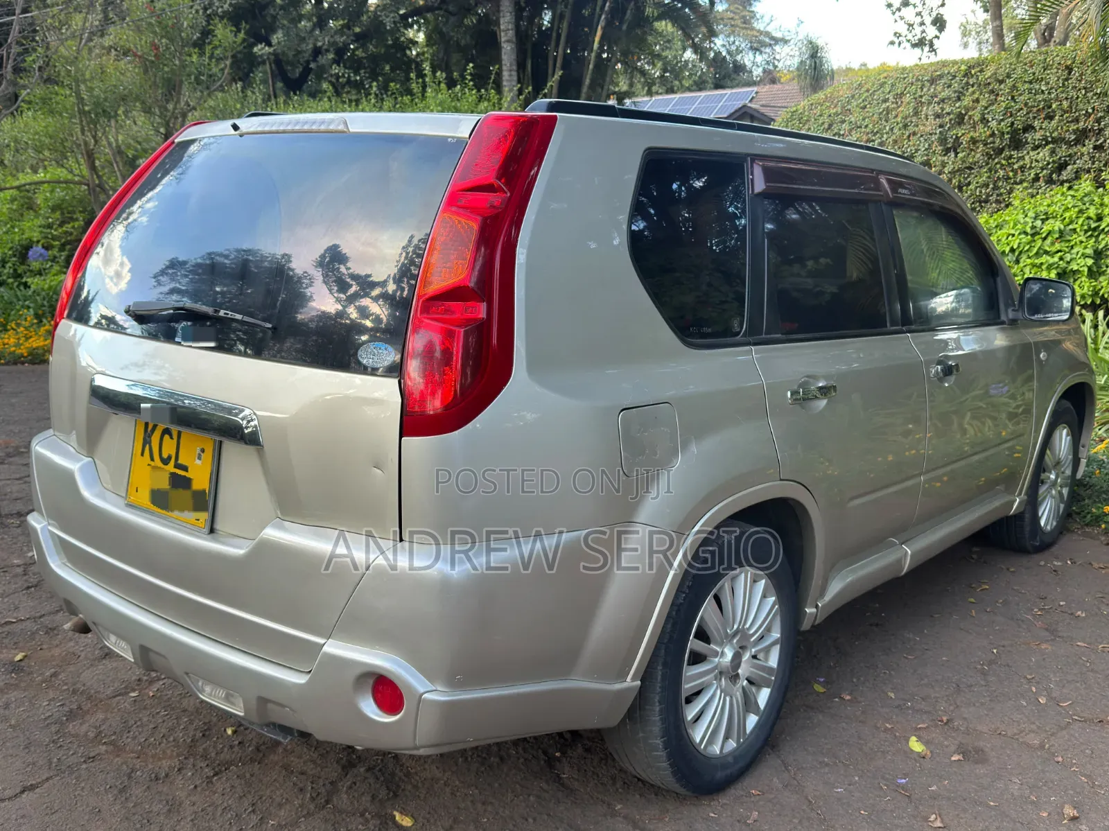 Nissan X-Trail 2.0 Petrol XE 2010 Gold