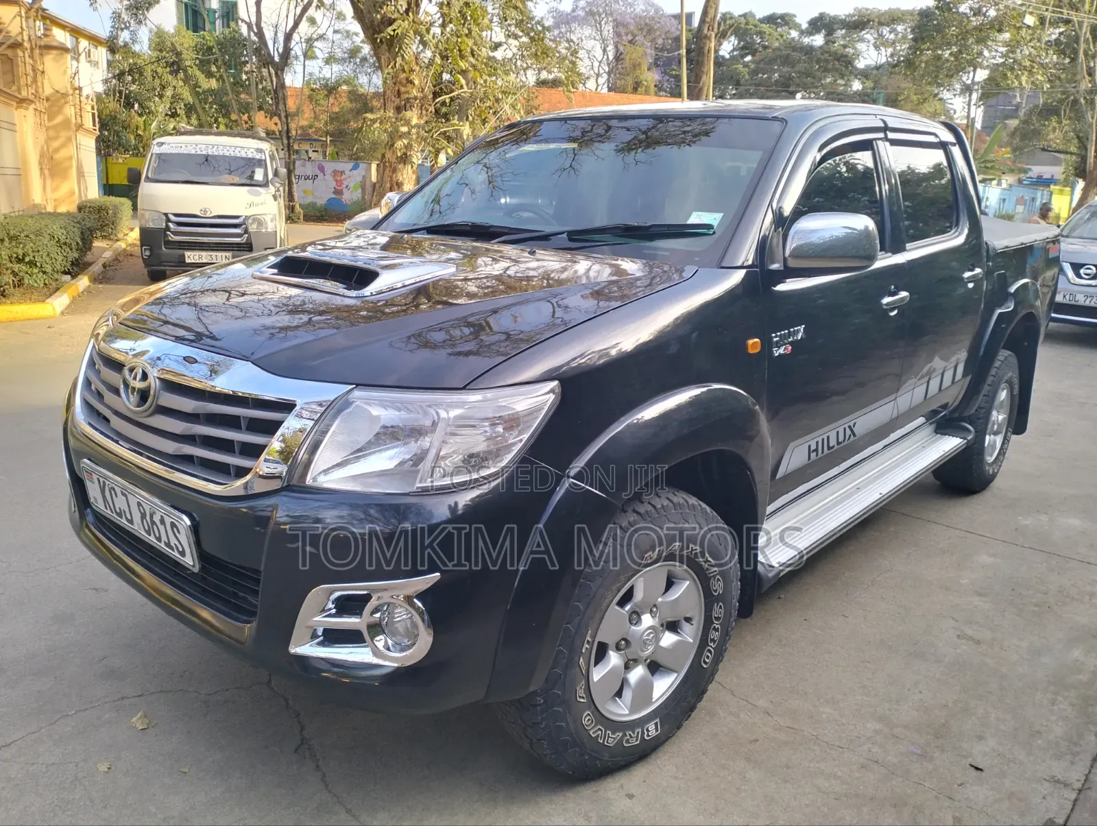 Toyota Hilux 2010 Black