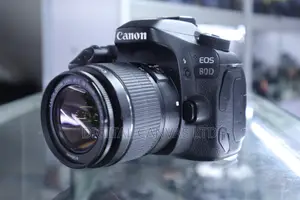 Canon 80D 18-55Mm