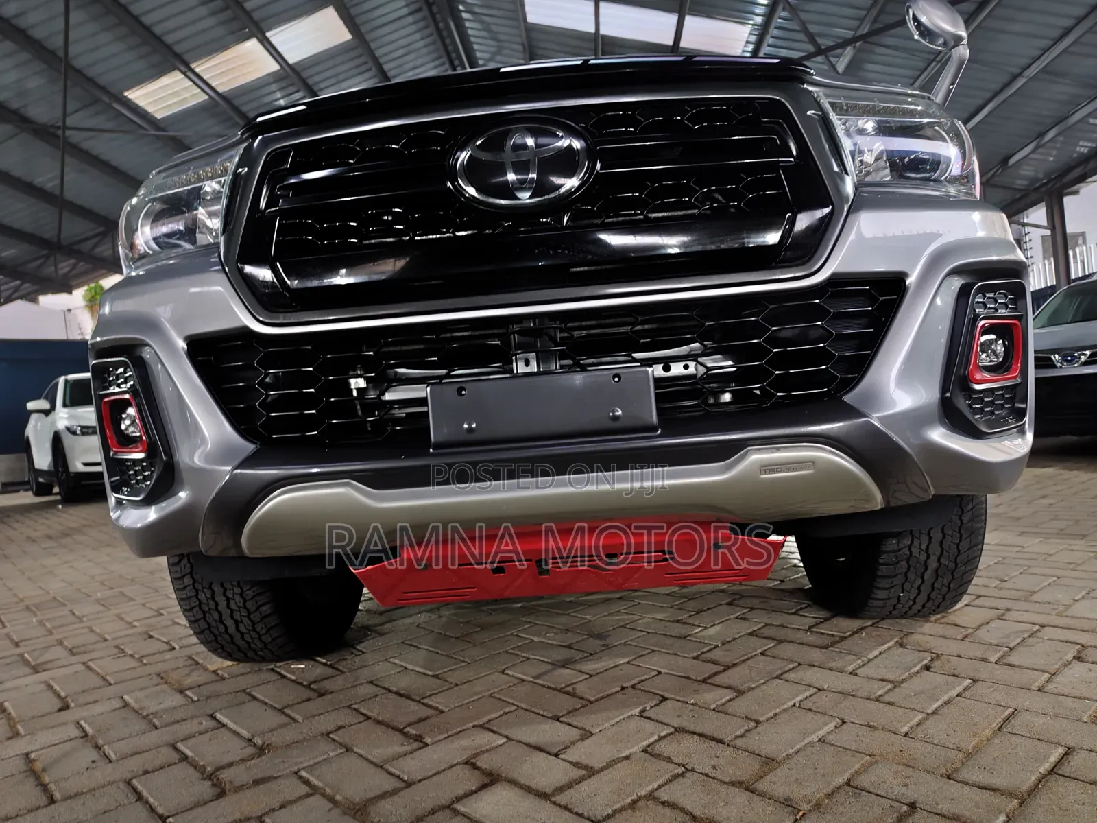 Toyota Hilux 2.4 Diesel 2020 Silver