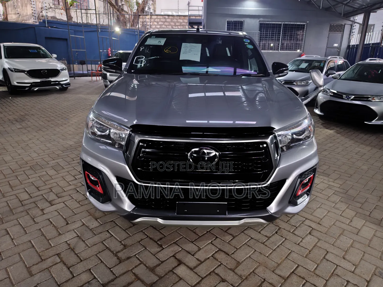 Toyota Hilux 2.4 Diesel 2020 Silver