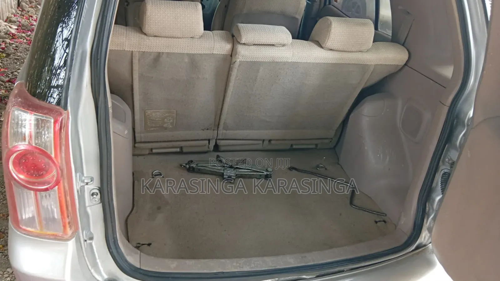 Toyota Raum 2009 Silver