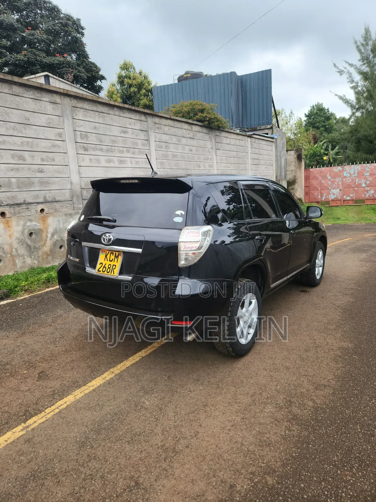 Toyota Vanguard 2010 Black