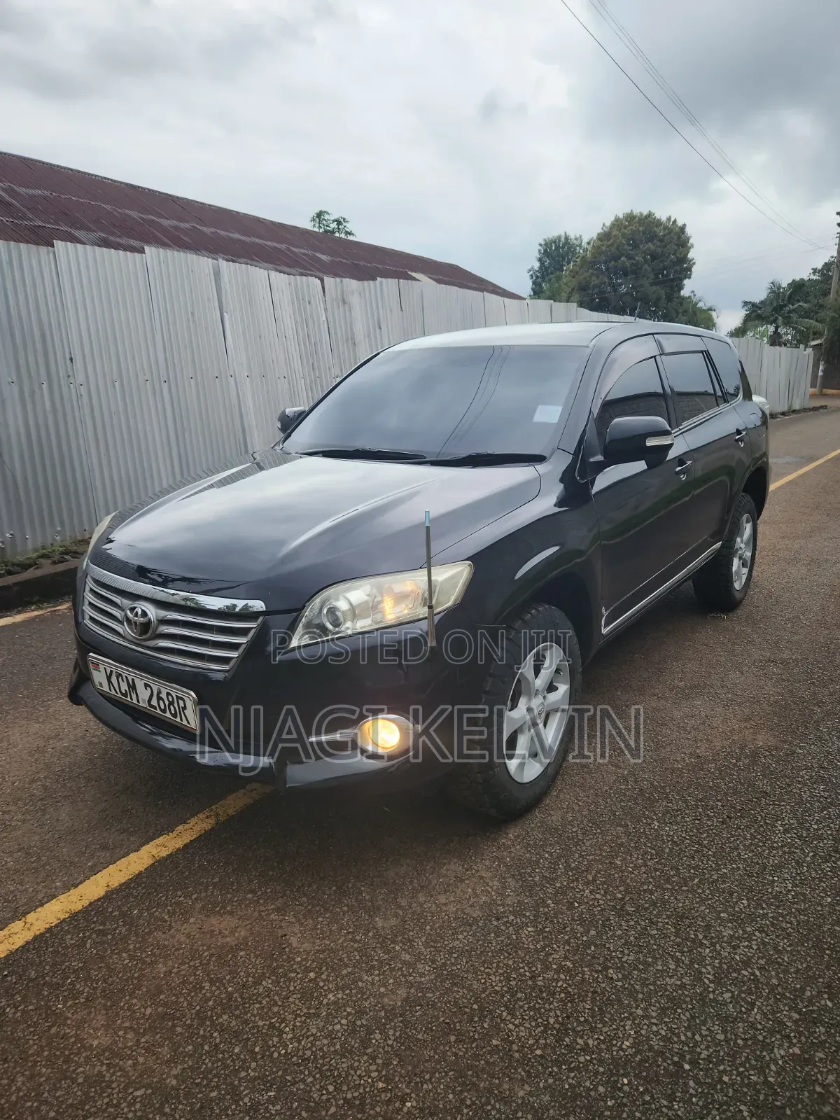 Toyota Vanguard 2010 Black