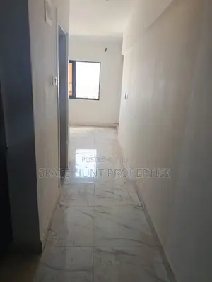 1bdrm Apartment in Gateway Mall Area for sale