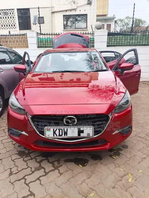 Mazda Axela 2018 Pink