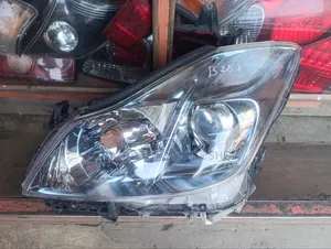 Toyota Crown Headlight Year 2010 Zenon Type