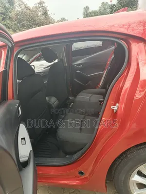 Mazda Axela 2018 Pink