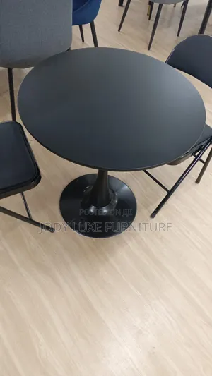 Boss Dining Table