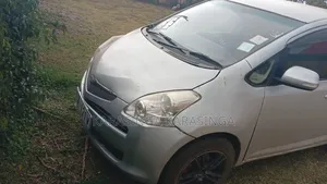 Toyota Ractis 2007 Silver