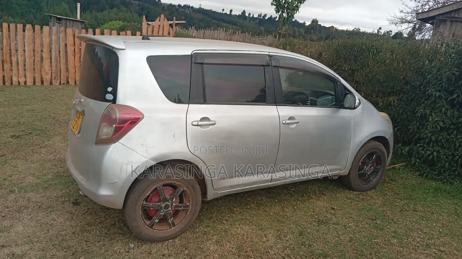 Toyota Ractis 2007 Silver