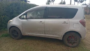 Toyota Ractis 2007 Silver
