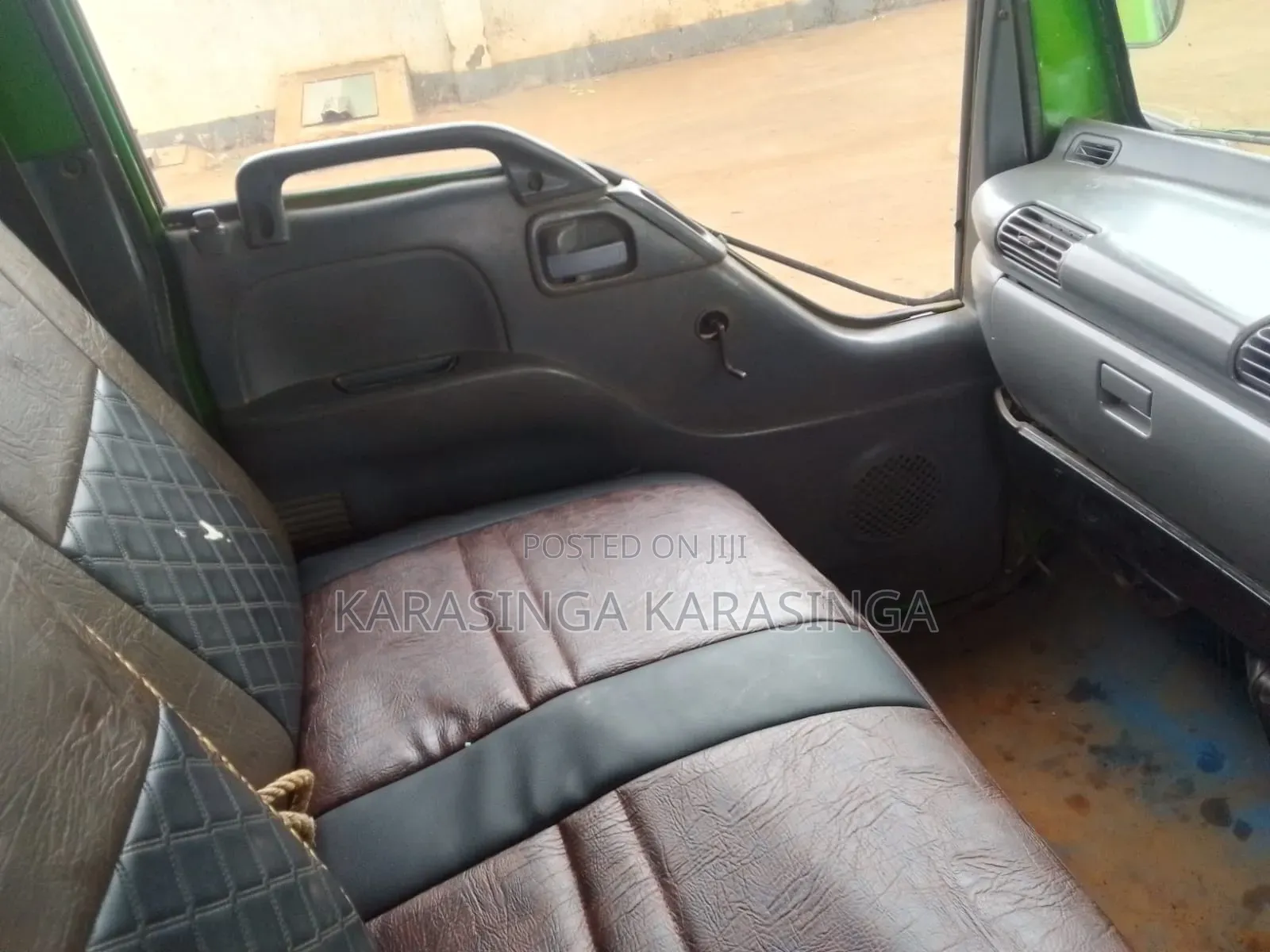 Isuzu NPR 4.3