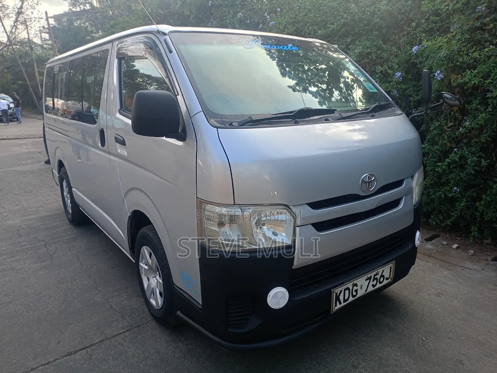 Toyota HiAce 2015 Silver