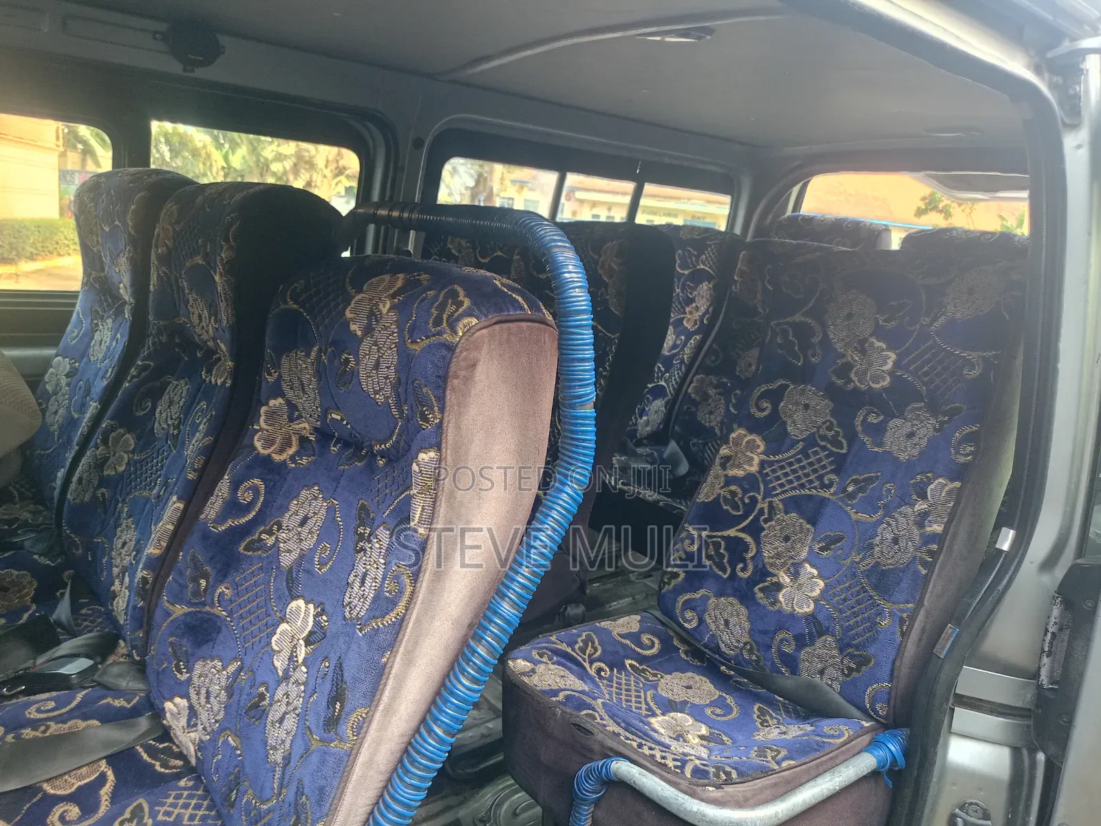 Toyota HiAce 2015 Silver