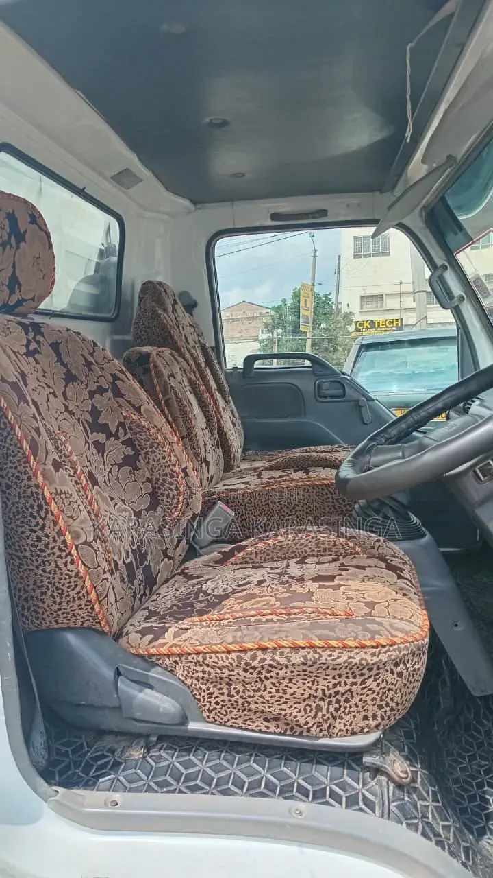 Isuzu NPR 4.3