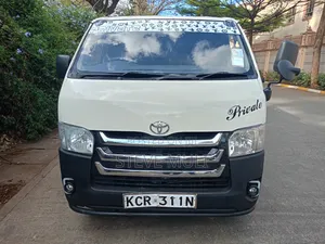 Toyota HiAce 2016 White