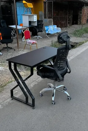 Z -Shaped Office Desk With Headrest Chair - Black