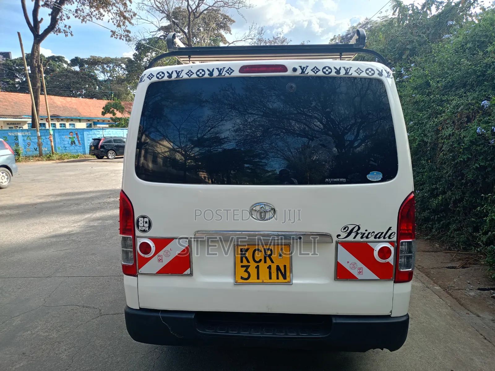 Toyota HiAce 2016 White