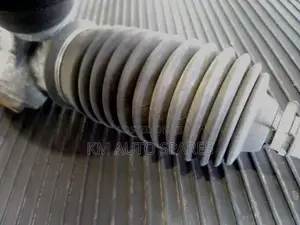 Nissan Pino Steering Rack.
