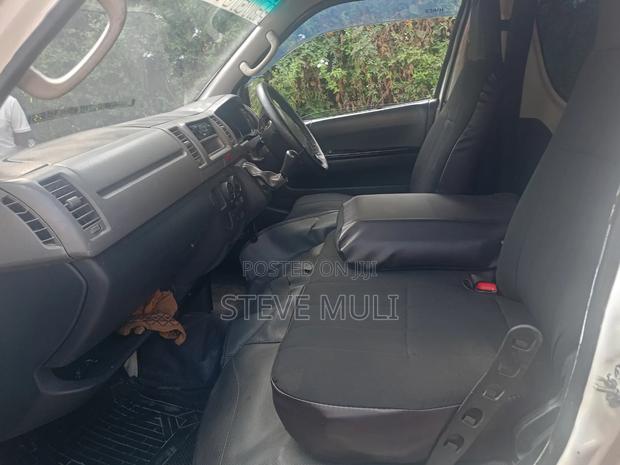 Toyota HiAce 2016 White - thumbnail 8