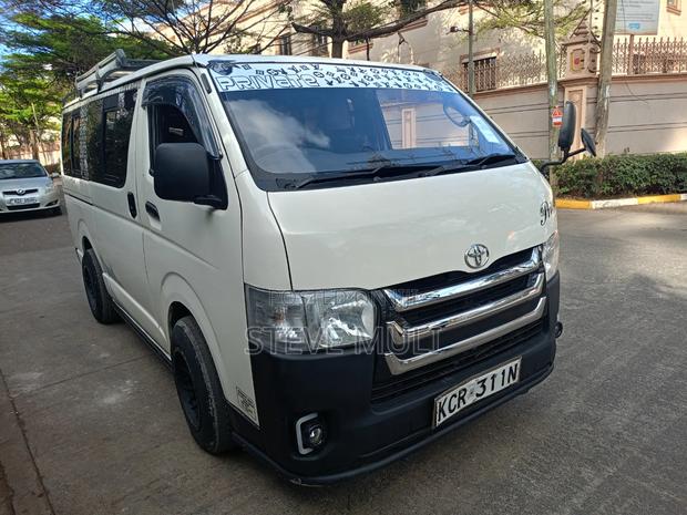 Toyota HiAce 2016 White - thumbnail 10