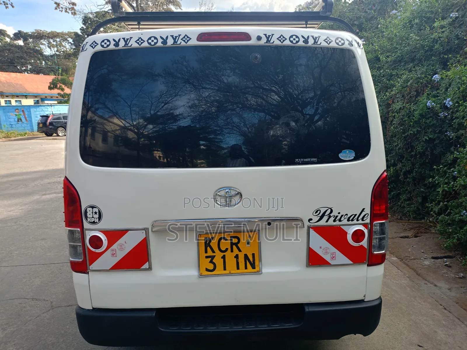Toyota HiAce 2016 White